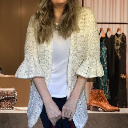 Bell sleeve cardigan with fur collar