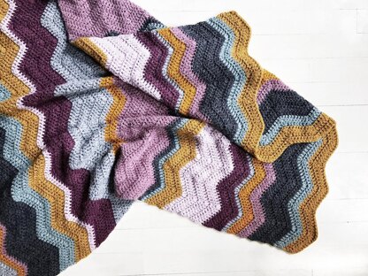 Elizabeth Zigzag Blanket