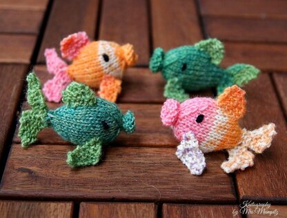 Amigurumi fish (knitted)