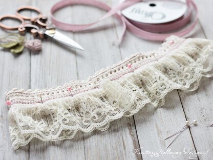 Antique Lace Wedding Garter