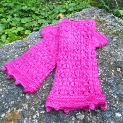 Isabeau Fingerless Mitts
