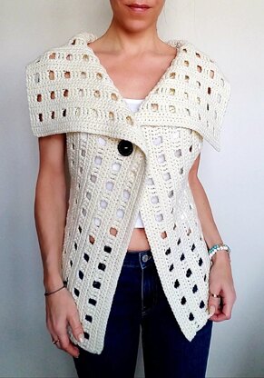 Sleeveless Wide Collar Cardigan