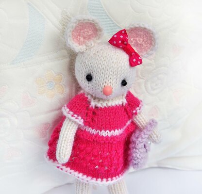 Little girl mouse Lilly