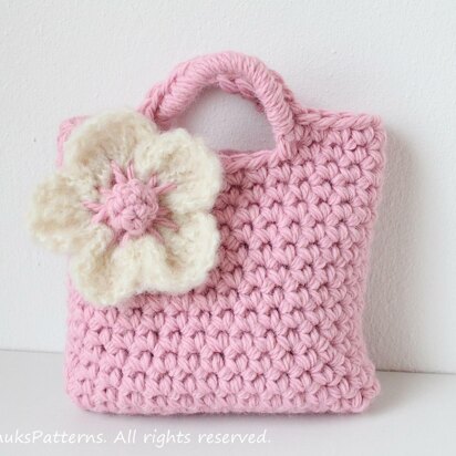 Girls flower purse in light pink