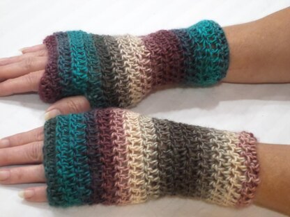 Fingerless glove 1