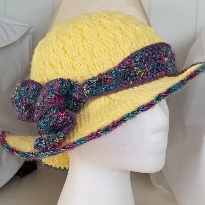 Ladies Hat with Knit Wired Ribbon