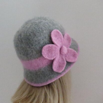 Felted Cloche and Flower - knitting pattern