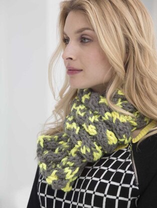 Neon Cabled Scarf in Lion Brand Wool-Ease Thick & Quick - L32386