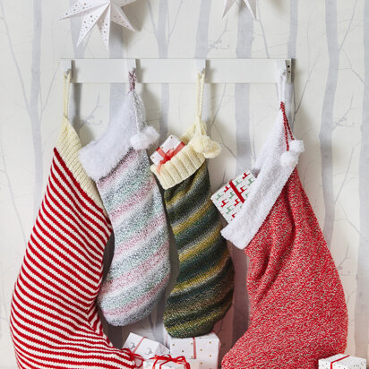 Christmas Stockings in King Cole Super Chunky And Chunky - P6096 - Leaflet