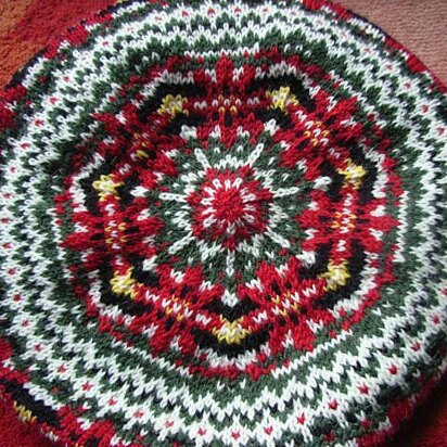 Poinsettia Tammy - knitting pattern