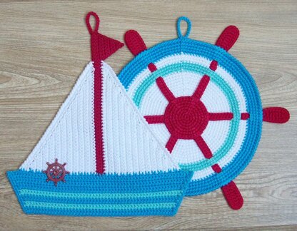 212 Ship wheel decor or Potholder