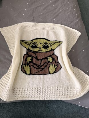 Baby yoda in discount blanket