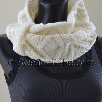 #180 Posh One-Ball Cowl