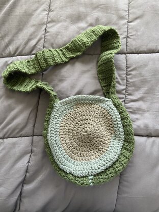 Round crochet bag