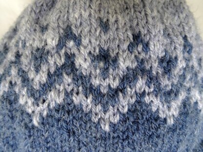 Mountain beanie hat