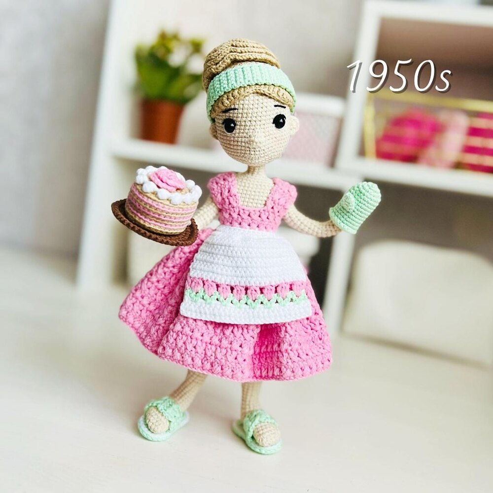 Amigurumi doll crochet doll with clothes doll dress crochet pattern Miss 1950s