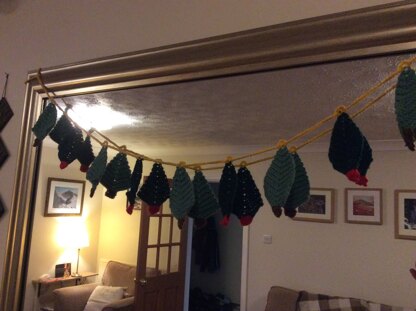 Christmas tree garland