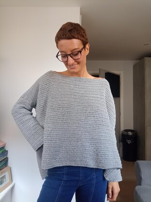Backless crochet sweater