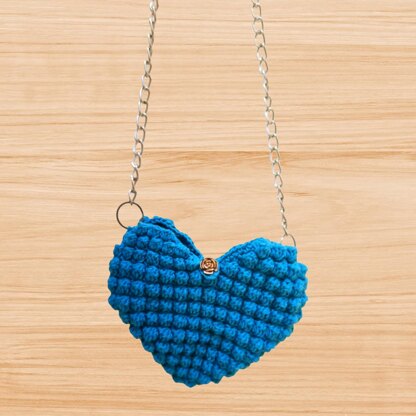 Crochet Heart Bag Pattern – PDF + Video Tutorial