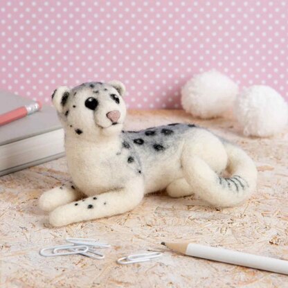 Hawthorn Handmade Snow Leopard Needle Felting Kit