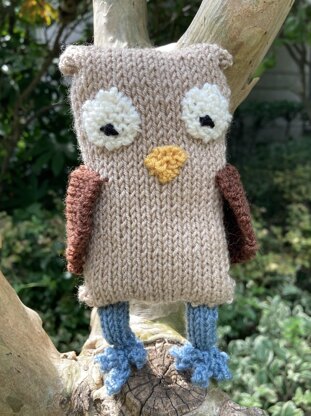 The Owl knitted soft toy