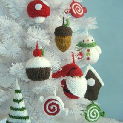 Christmas Knit Ornament Set
