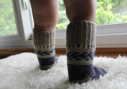 Little Laurel Socks