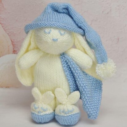 Winkie the Bunny - knitting pattern
