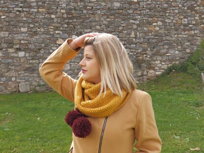 Iskra Set Hat and Oversized Cowl