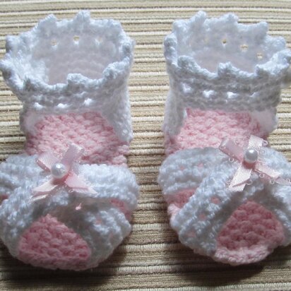 KNITTED SANDALS WITH RIBBON BOWS 0-3, 3-6, 6-9 MONTHS