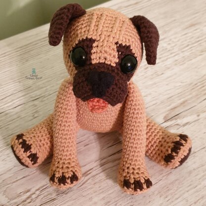 Perry the Pug - US Terminology - Amigurumi