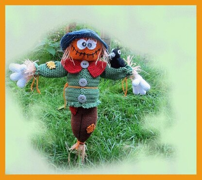 Scarecrow Loki amigurumi doll halloween