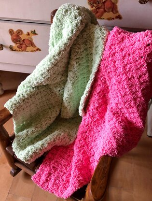 7-Hour Crochet Soft Bassinet Blanket