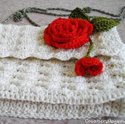 Ecru crochet purse with rose embellishment