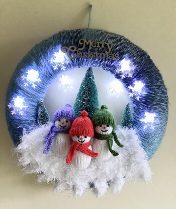 Trio of Snowmen light up Wreath