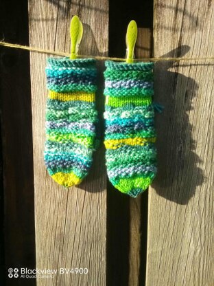 Wild Island Textured Mittens