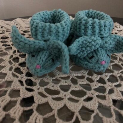 Baby Bunny Slippers - knitting pattern