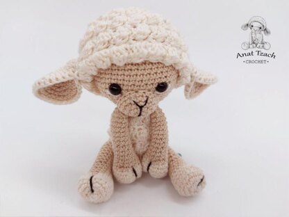 Amigurumi Small Lamb