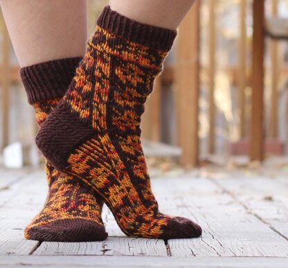 Mabon Leaves Socks