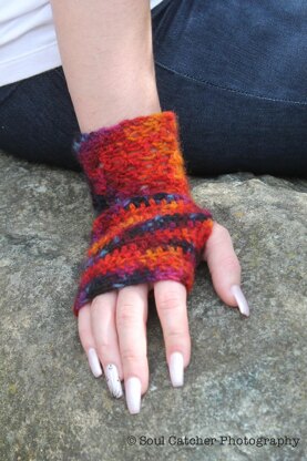 Fi's Fancy Fingerless Gloves