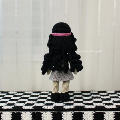 🎤 Retro Diva Amigurumi Pattern – PDF Download 🧶