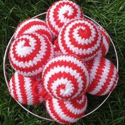 Swirly Christmas Bauble