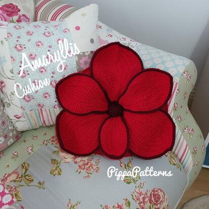 Amaryllis Cushion