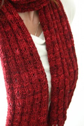 Wrapped ribs scarf/cowl