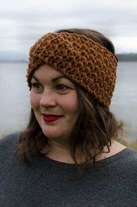 Pinecone Twist Headband