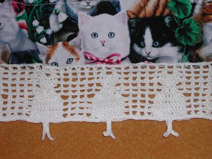 Cat Pillow Case Edging C-206