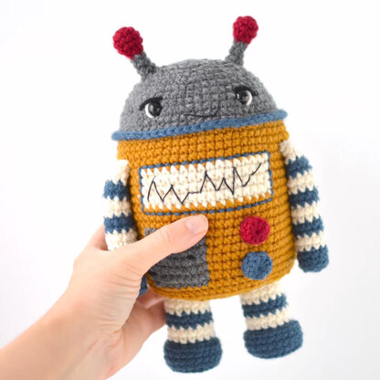 Pixie the Robot in Lion Brand Wool Ease - M22280WE - Downloadable PDF