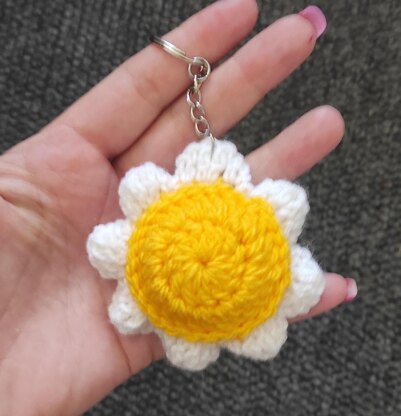 Daisy Keychain