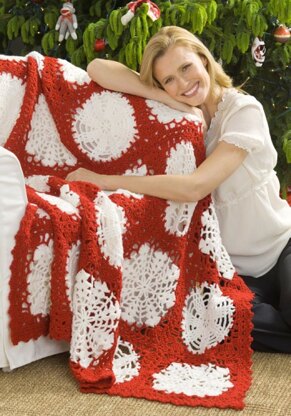 Scandinavian Snowflake Throw in Red Heart Super Saver Economy Solids - LW1891
