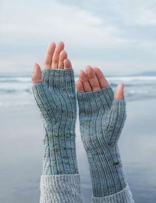 Undulation Mittens